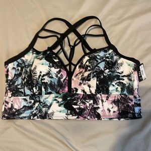 Torrid Size 3 Wire-Free Lightly Lined Mid Coverage Bathing Suit Top